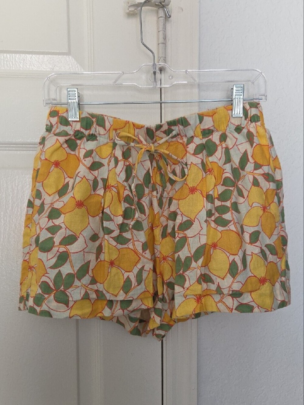 Trovata Birds Of Paradis Yellow and Green Floral Linen Shorts Small